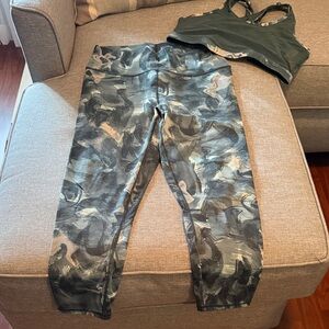 Fabletics Artistic Green and Gray Leggings